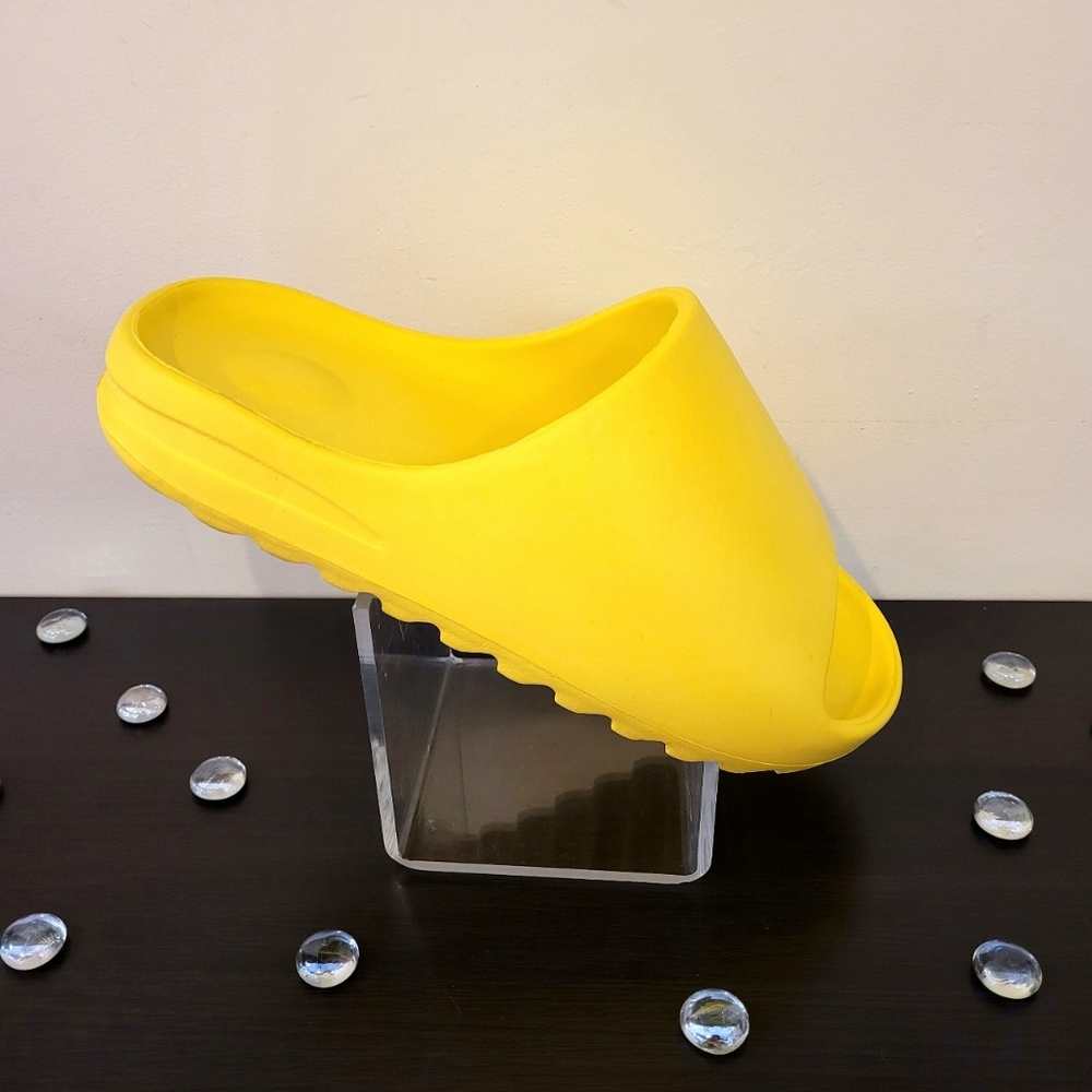 G. N. Yellow Slides - Picture 4 of 4